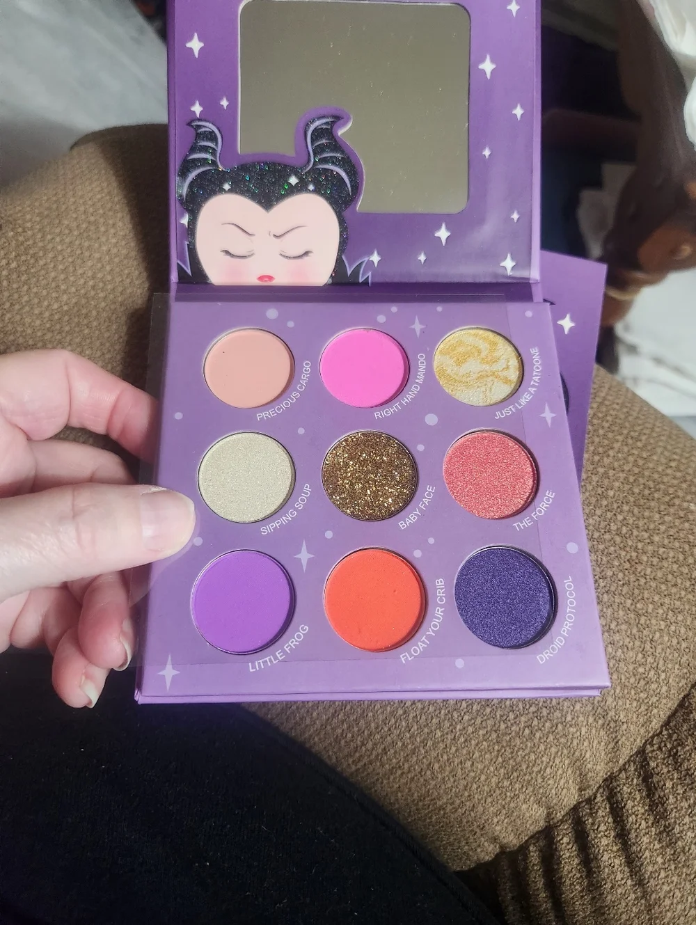 FAVORBEAUTY 9-Color Eyeshadow Palette